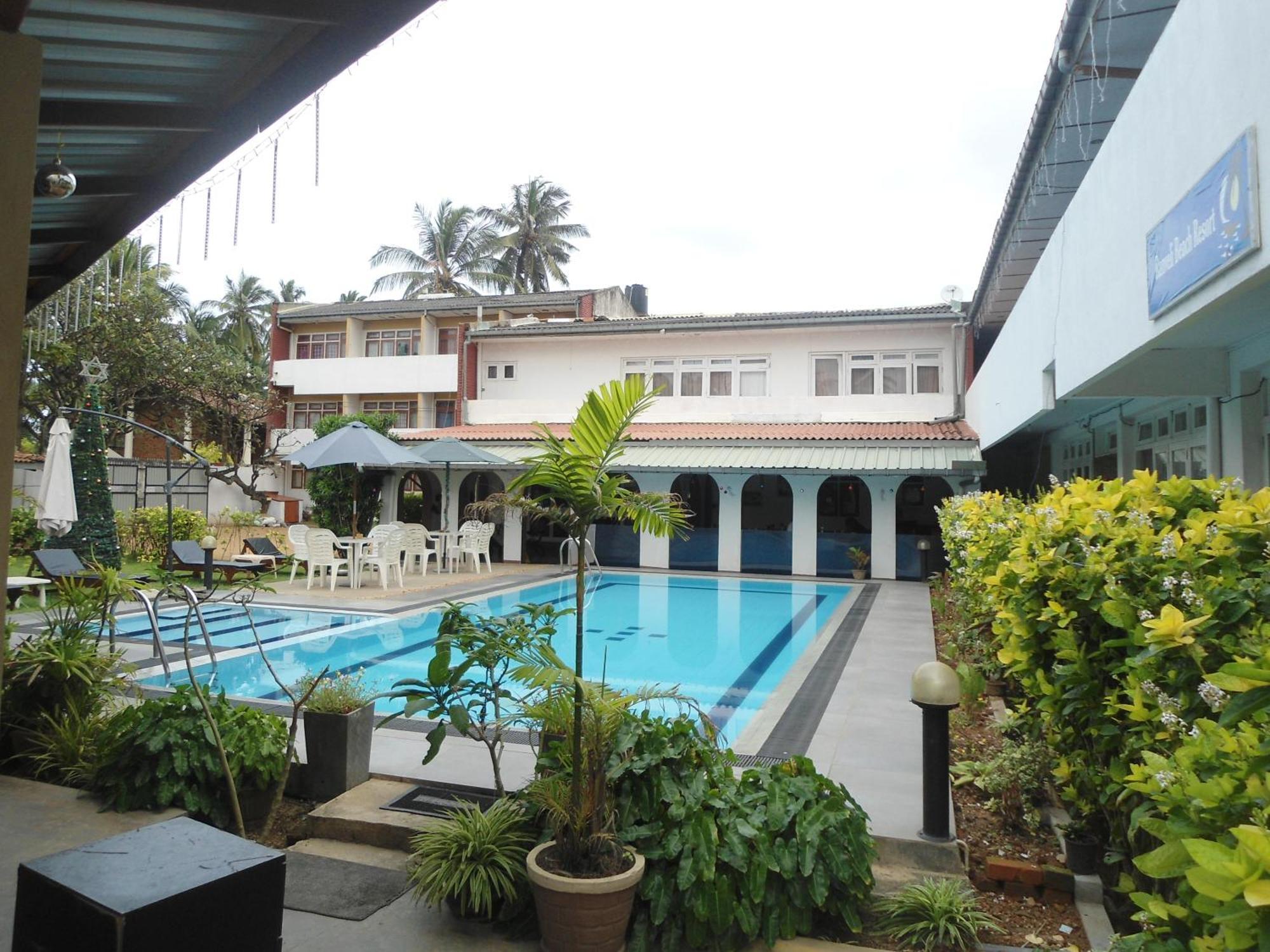 Ranveli Beach Hotel Dehiwala-Mount Lavinia Exterior photo