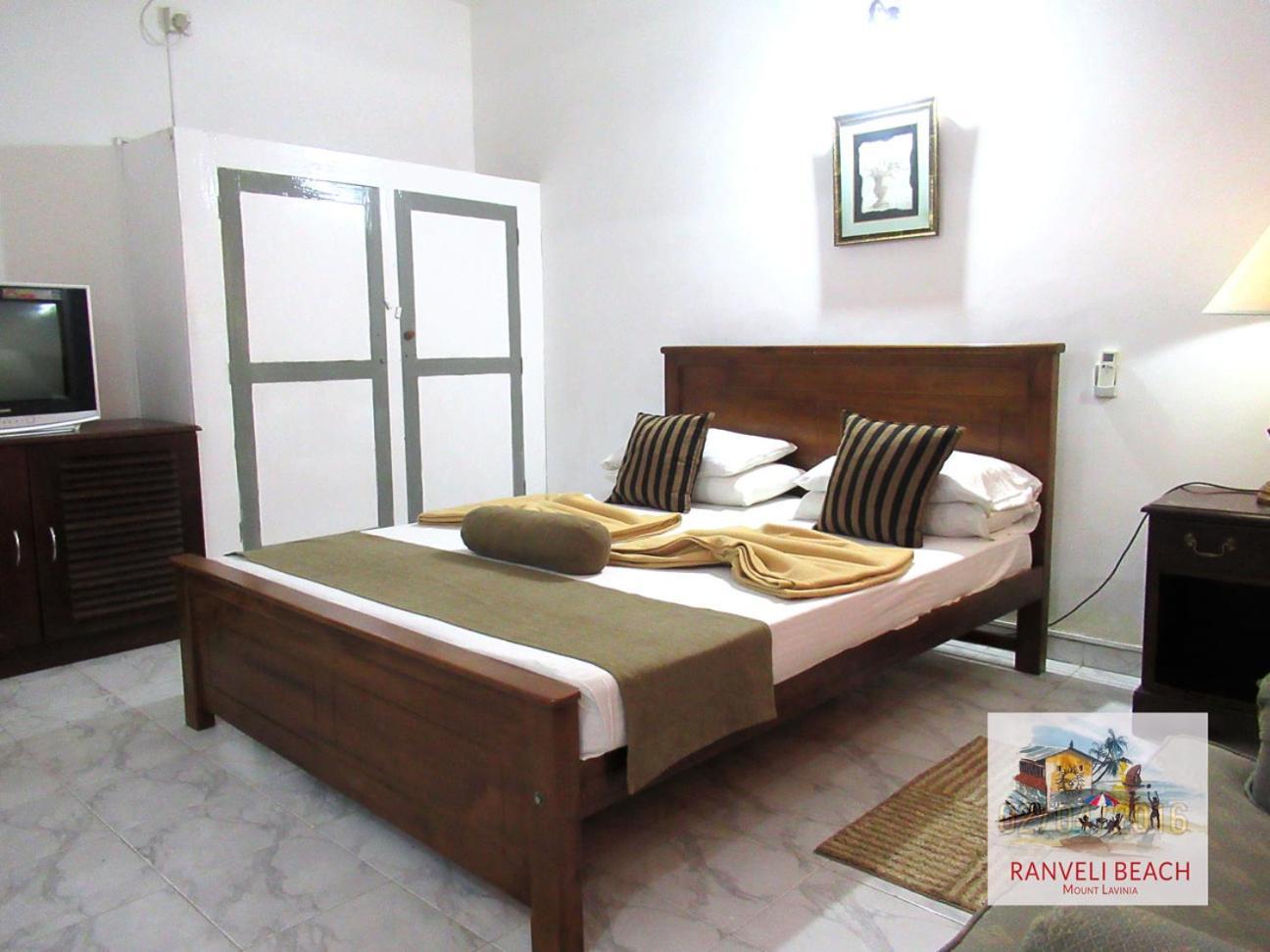 Ranveli Beach Hotel Dehiwala-Mount Lavinia Exterior photo